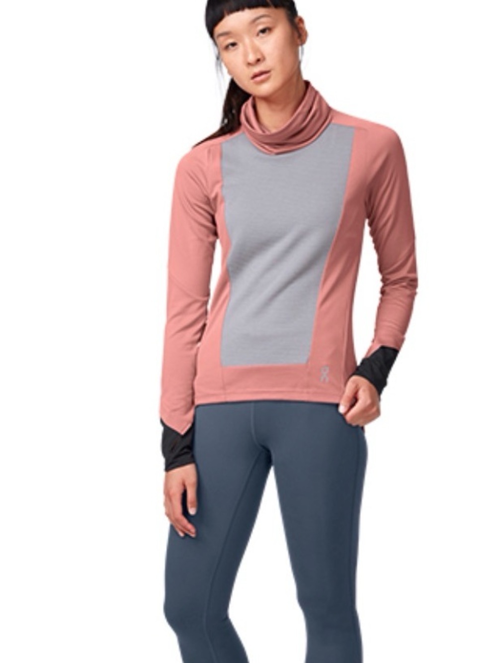 On Running Weather Shirt in the Dustrose Fossil Grey  Sz Small Running Sporty